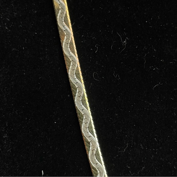 Vintage sterling silver 24” Gold Milror Italy 925 Herringbone Necklace - Picture 5 of 8